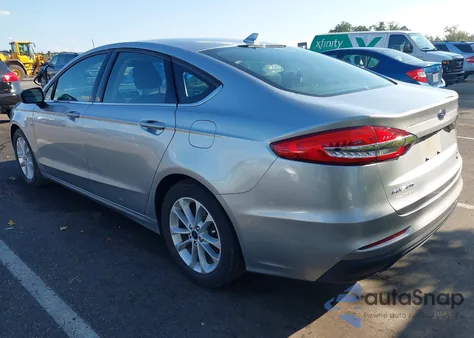 2020 Ford Fusion Se z USA, uszkodzony, nr VIN 3FA6P0HD7LR142627